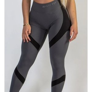 Booty Contour Leggings
